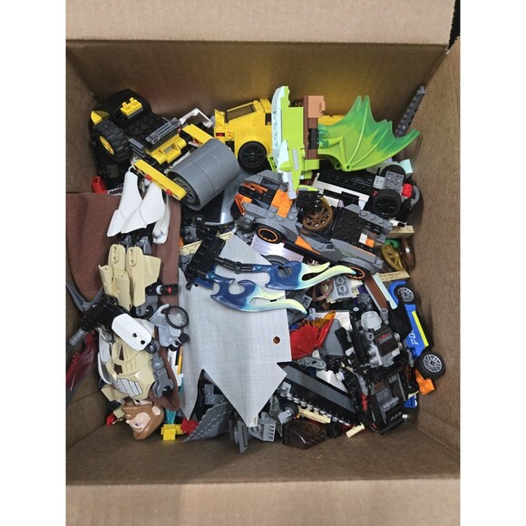 19 lbs LEGO Bulk Lot – Genuine Cleaned & Sanitized Bricks Plates Mixed Parts - Picture 1 of 2